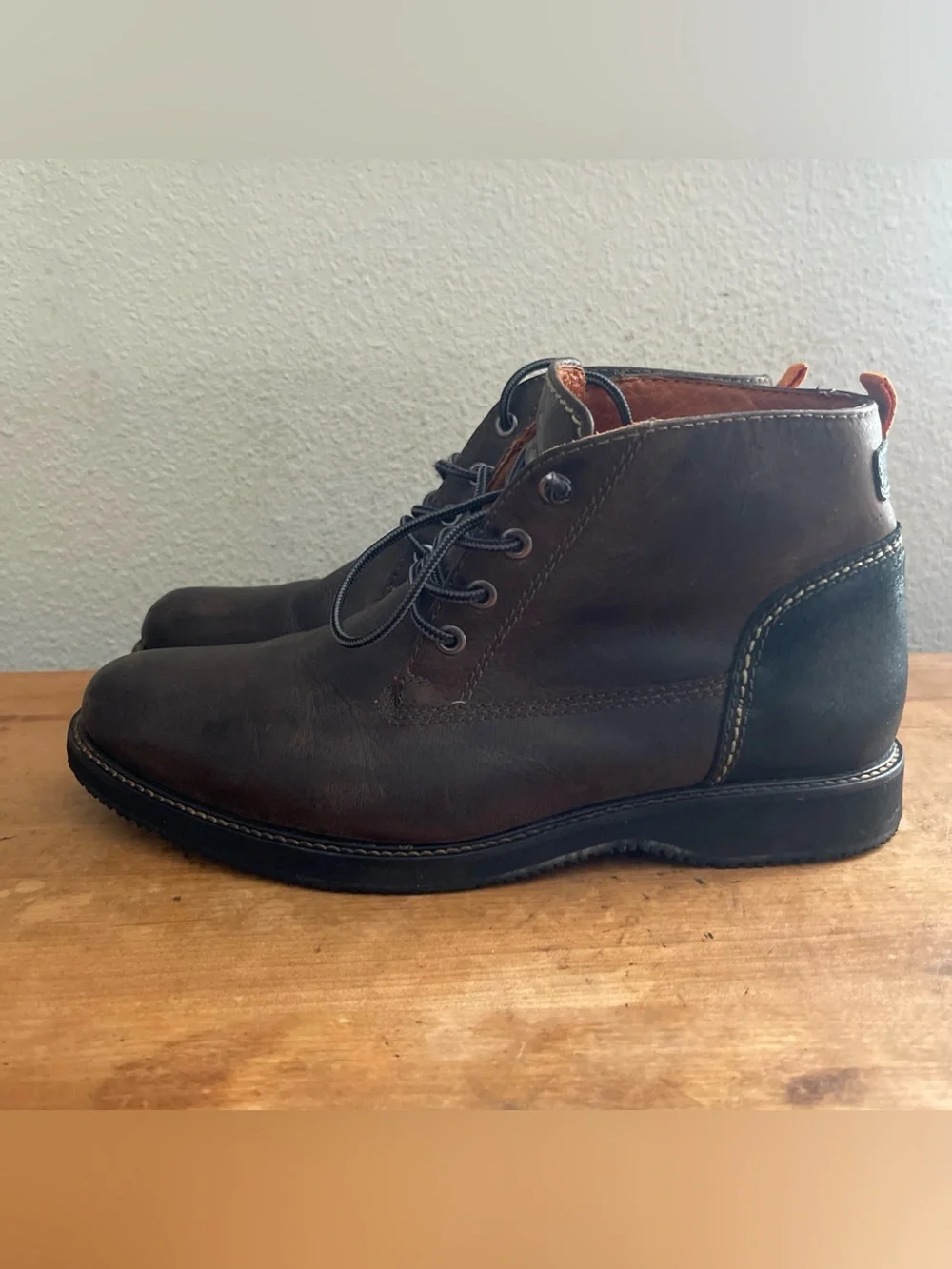 Tommy Bahama Edisto Brown Leather Chukka City Preppy Boots Mens Size 8 M